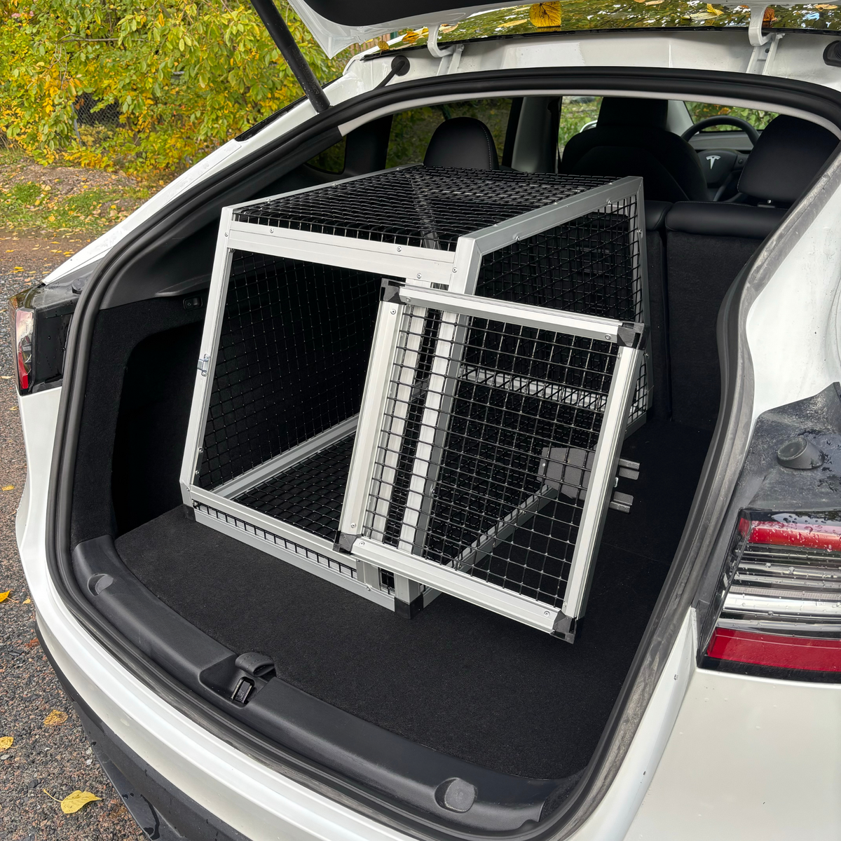Hundebur Tesla Model Y