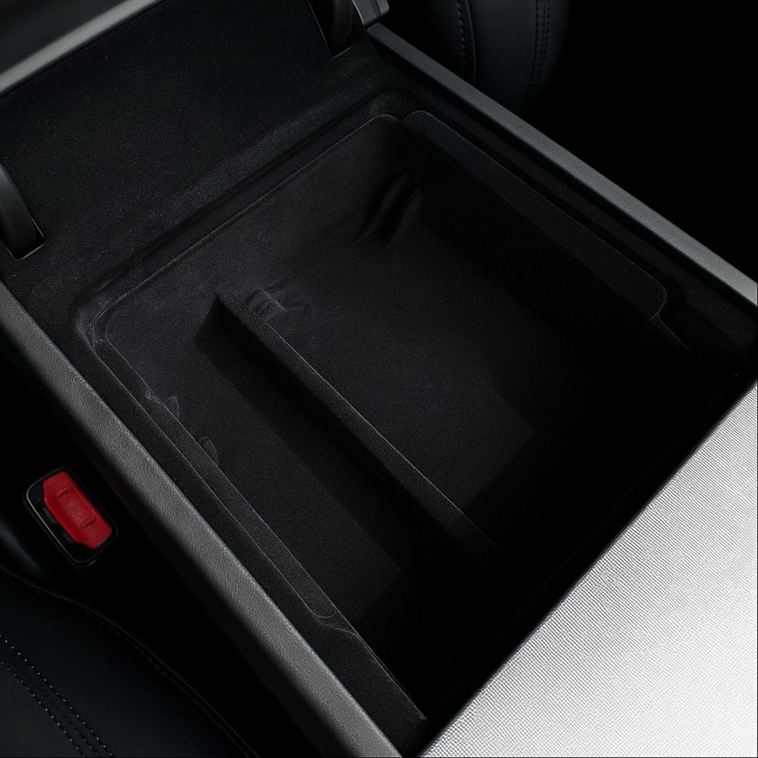 Oppbevaring armlene – Tesla Model 3 og Y (Juniper) - bilde 2