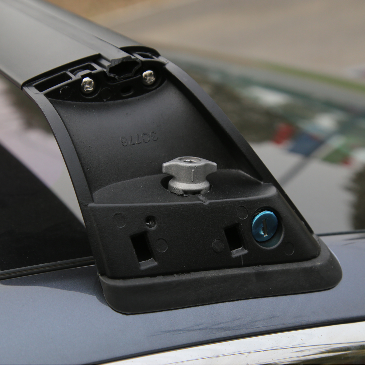 Takstativ Tesla Model 3